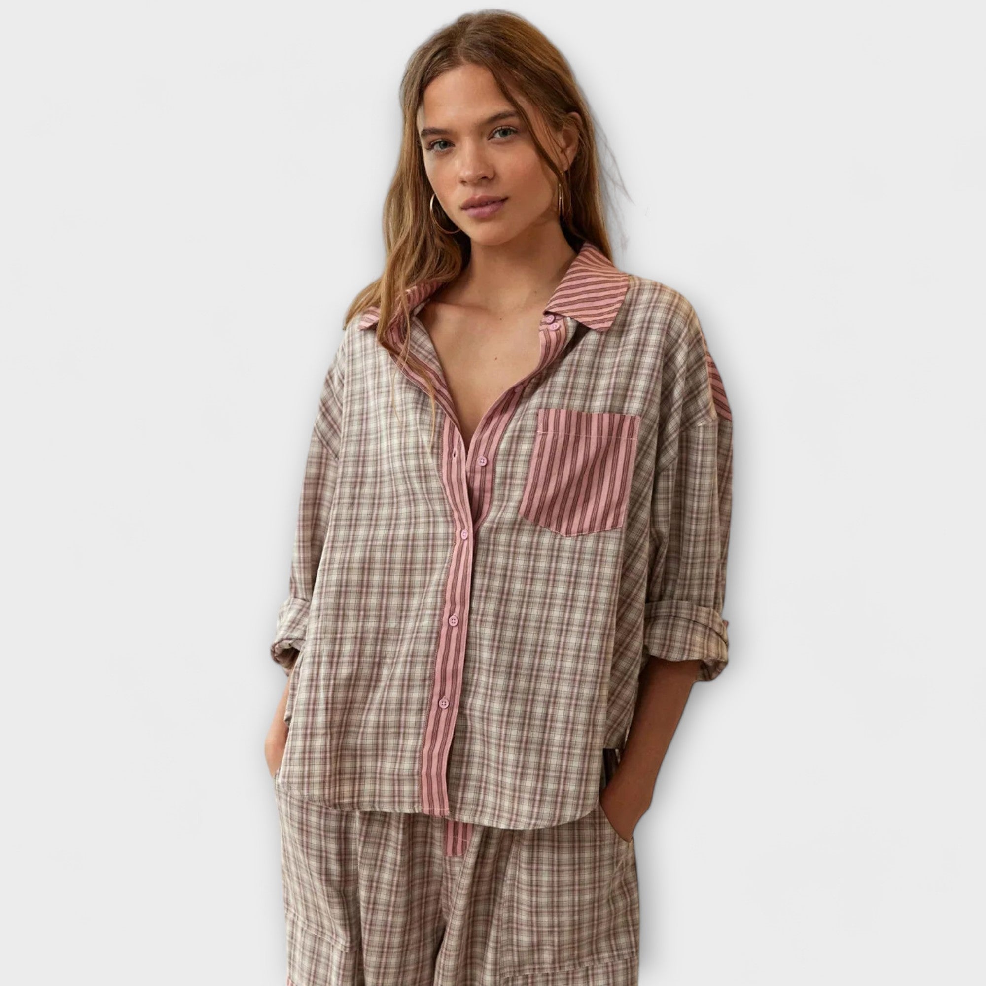 Set pajamas loose