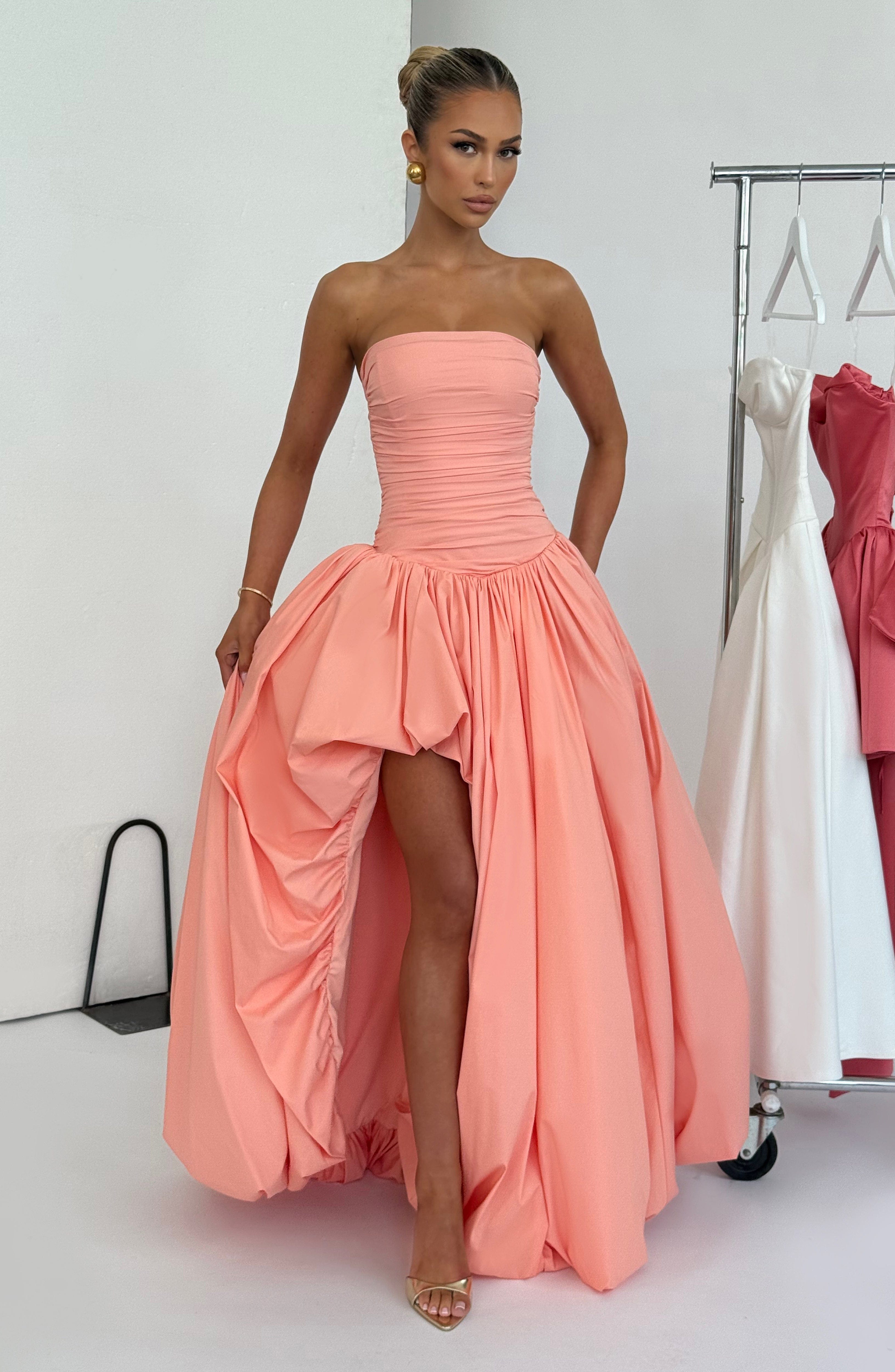 Maxi Dress Alexander Saint Jillian