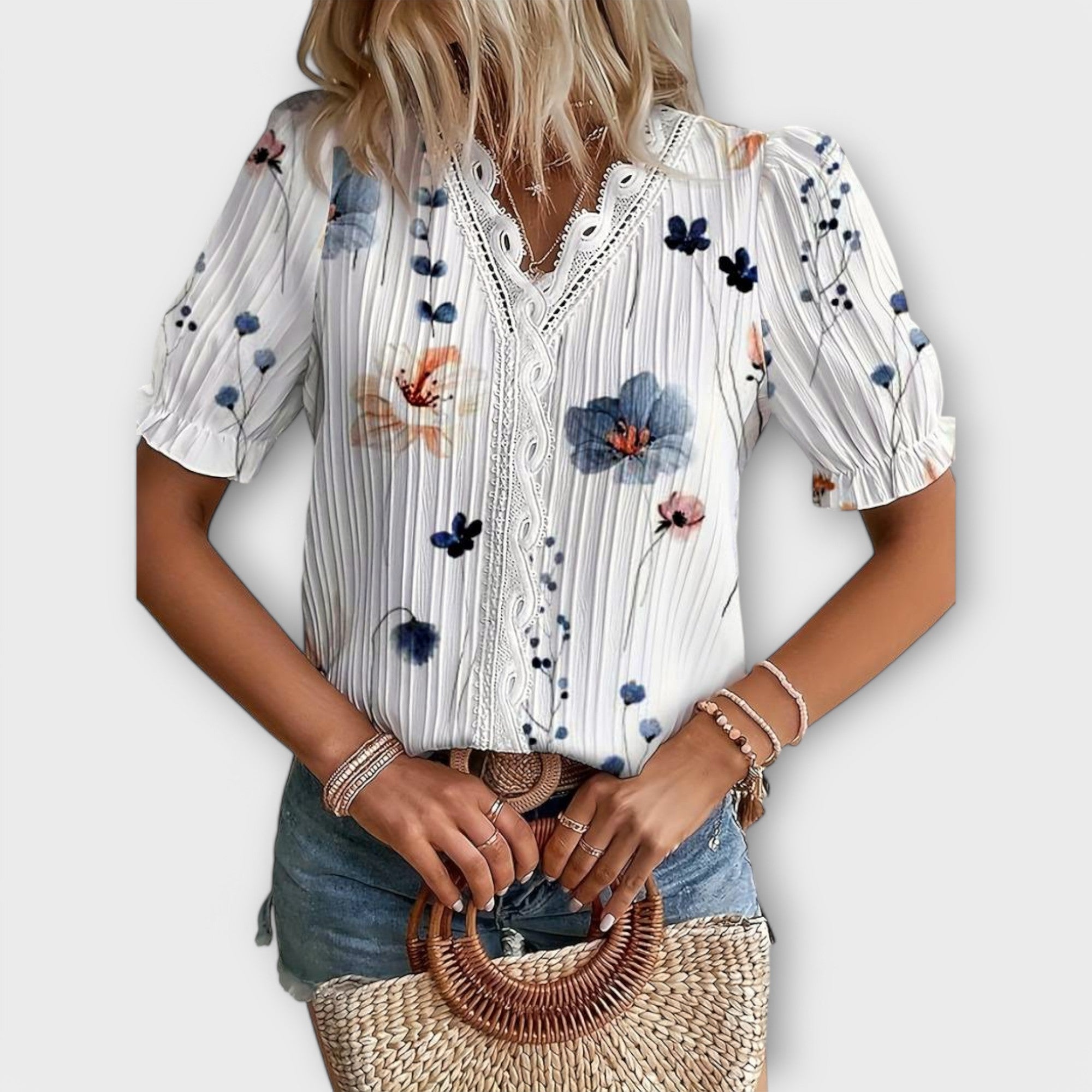 Emily - Elegant blouse with V-neck