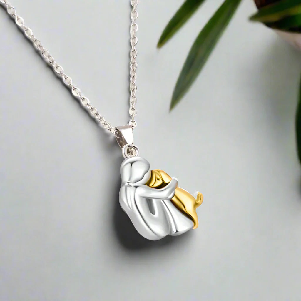 Eleonora | Necklace with dog-shaped pendant